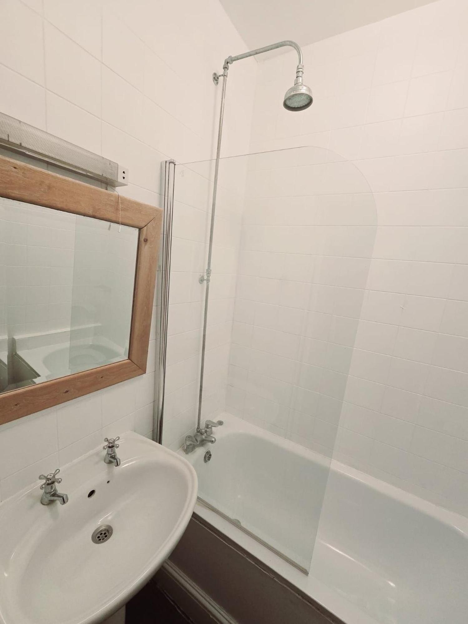 Kingswood Hotel Мейденхед Экстерьер фото